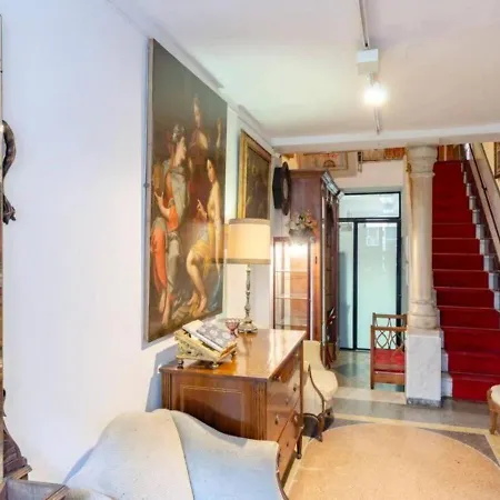 Apartment Altido Private For 2 In The Heart Of