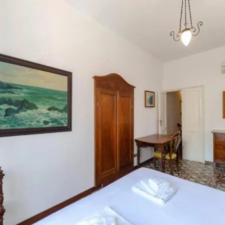 Apartment Altido Private For 2 In The Heart Of Sestri Levante
