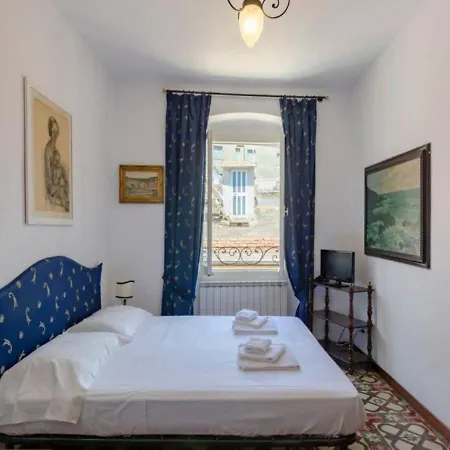 Apartment Altido Private For 2 In The Heart Of