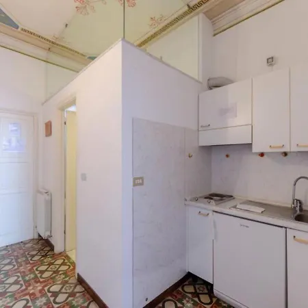 Apartment Altido Private For 2 In The Heart Of
